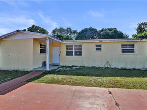 1300 NE 215th St, Miami FL 33179