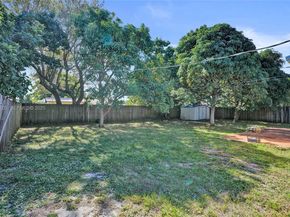 1300 NE 215th St, Miami FL 33179