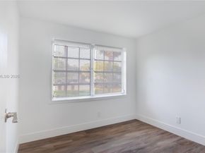 223 SW 1st Ct, Pompano Beach FL 33060