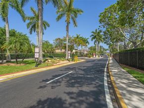 12006 SW 2nd St, Pembroke Pines FL 33025