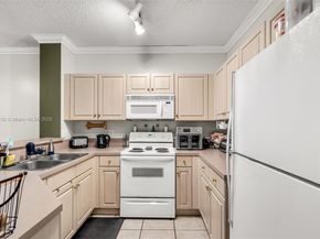 12006 SW 2nd St, Pembroke Pines FL 33025