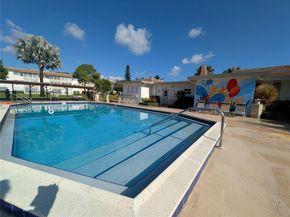 3505 NW 48th Ave 614, Lauderdale Lakes FL 33319