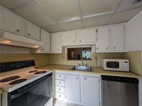 3505 NW 48th Ave 614, Lauderdale Lakes FL 33319