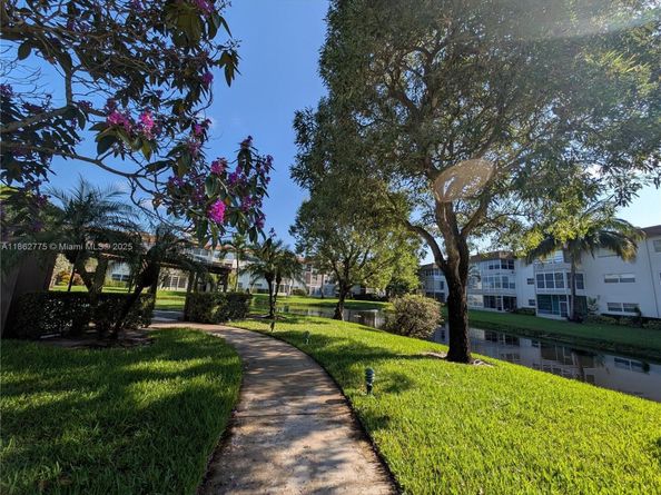 3505 NW 48th Ave 614, Lauderdale Lakes FL 33319