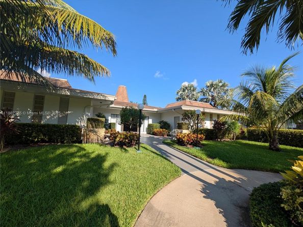 3505 NW 48th Ave 614, Lauderdale Lakes FL 33319