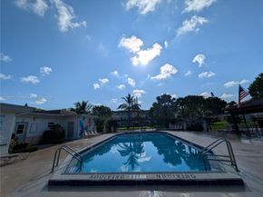 3505 NW 48th Ave 614, Lauderdale Lakes FL 33319