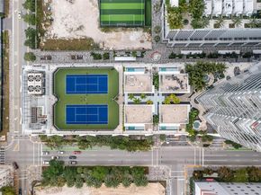 851 NE 1st Ave 3010, Miami FL 33132