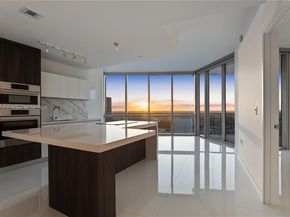 851 NE 1st Ave 3010, Miami FL 33132