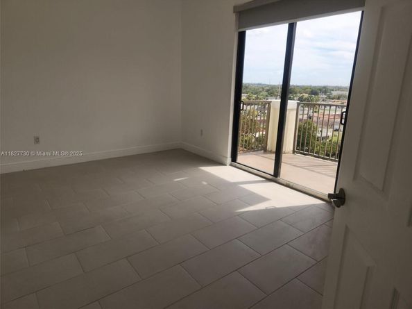 8430 SW 8th St 606B, Miami FL 33144