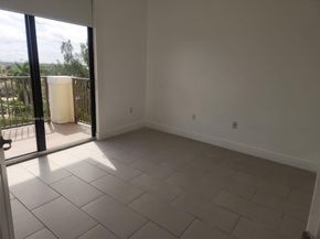 8430 SW 8th St 606B, Miami FL 33144