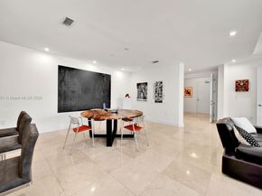 718 Valencia Ave 207, Coral Gables FL 33134