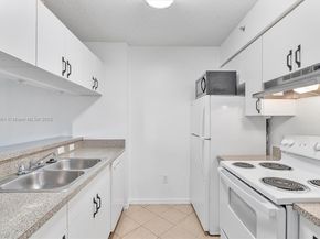 450 S Park Rd 5105, Hollywood FL 33021