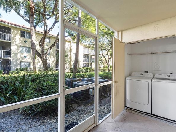 450 S Park Rd 5105, Hollywood FL 33021