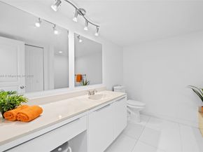800 Parkview Dr 221, Hallandale Beach FL 33009