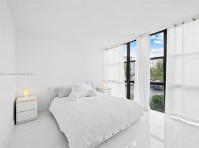 800 Parkview Dr 221, Hallandale Beach FL 33009