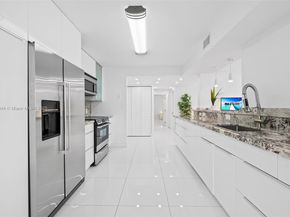 800 Parkview Dr 221, Hallandale Beach FL 33009