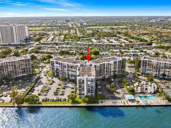 800 Parkview Dr 221, Hallandale Beach FL 33009