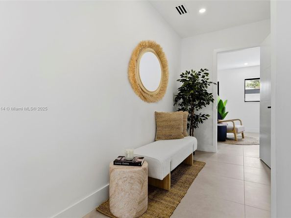 1720 SW 12th St, Miami FL 33135