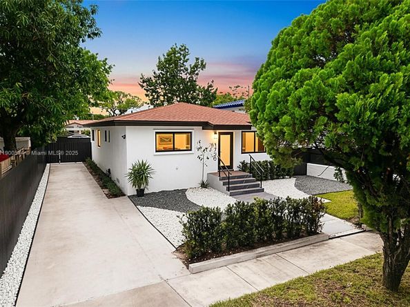 1720 SW 12th St, Miami FL 33135