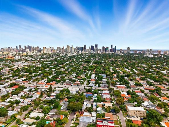 1720 SW 12th St, Miami FL 33135