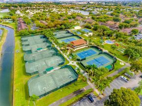 9725 NW 52nd St 213, Doral FL 33178