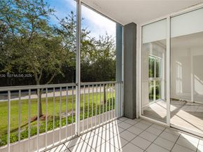 9725 NW 52nd St 213, Doral FL 33178