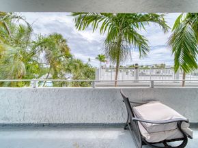 1160 N Federal Hwy 213, Fort Lauderdale FL 33304
