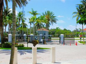 9650 NW 2nd St 4301, Pembroke Pines FL 33024