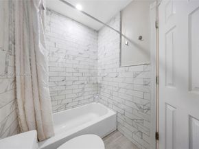 907 N Park Rd, Hollywood FL 33021