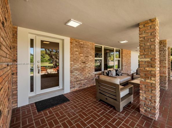 13350 Luray Rd, Southwest Ranches FL 33330