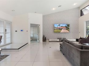 1510 NW 97th Ter, Coral Springs FL 33071