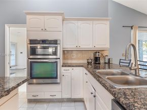 1510 NW 97th Ter, Coral Springs FL 33071