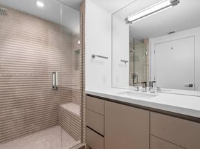 2000 Island Blvd 903, Aventura FL 33160