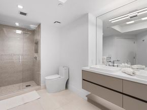 2000 Island Blvd 903, Aventura FL 33160