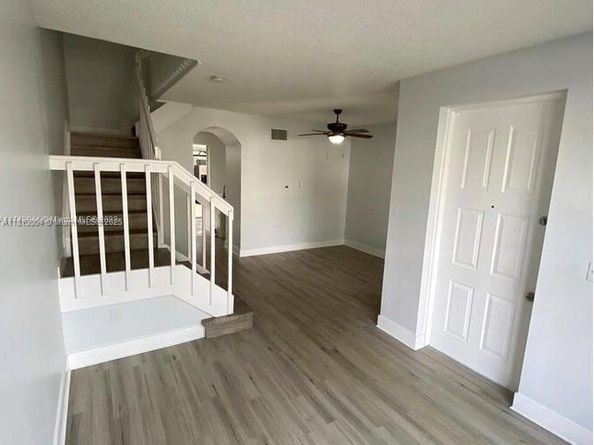 8755 SW 152nd Ave 166, Miami FL 33193