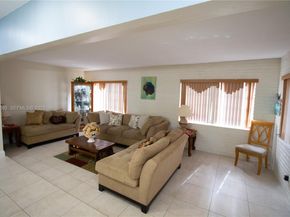 1140 NE 204th St, Miami FL 33179