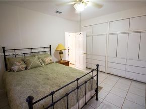 1140 NE 204th St, Miami FL 33179