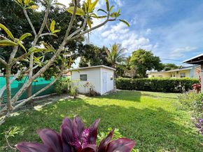 1140 NE 204th St, Miami FL 33179