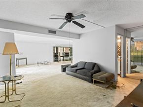 271 S Hollybrook Dr 51106, Pembroke Pines FL 33025