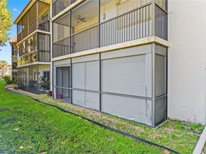 271 S Hollybrook Dr 51106, Pembroke Pines FL 33025