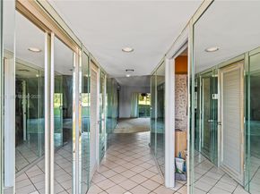 271 S Hollybrook Dr 51106, Pembroke Pines FL 33025