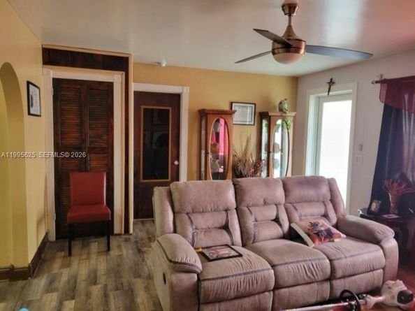 15104 SW 304th Ter, Homestead FL 33033