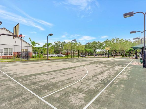 12442 NW 10th Ct C14, Coral Springs FL 33071
