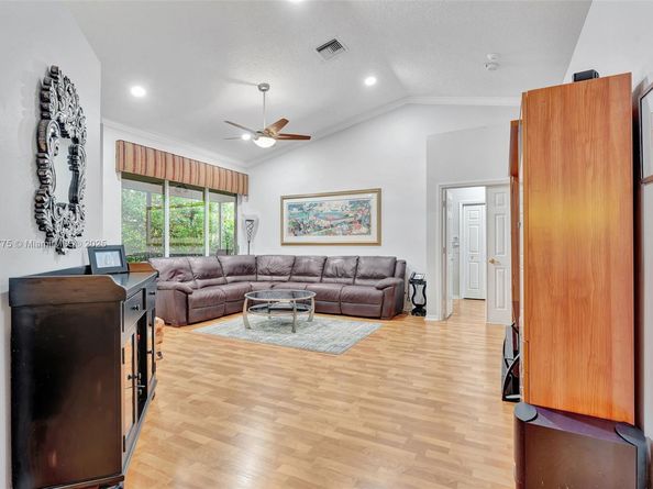 12442 NW 10th Ct C14, Coral Springs FL 33071