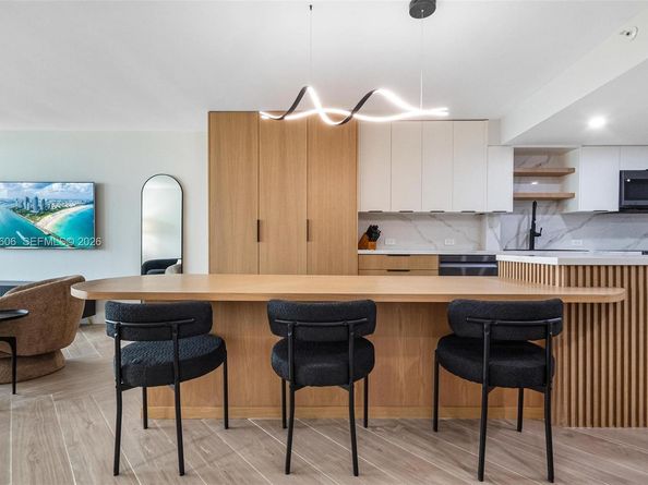 1717 N Bayshore Dr A3755, Miami FL 33132