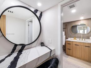 1717 N Bayshore Dr A3755, Miami FL 33132