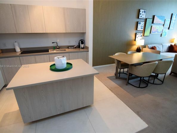 4111 S Ocean Dr 403, Hollywood FL 33019
