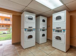 1910 W 56th St 3321, Hialeah FL 33012