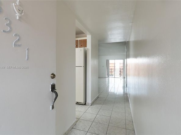 1910 W 56th St 3321, Hialeah FL 33012