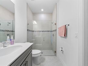 2715 Primrose Pl, Oakland Park FL 33309